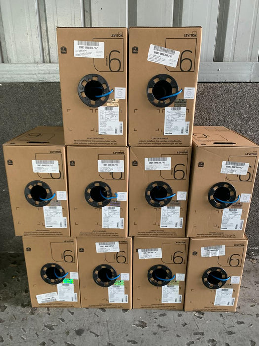 Leviton | Cable UT46M Cat 6, 24 AWG, Cable U/UTP, CM, Azul, 305 m (1.000 pies), Caja